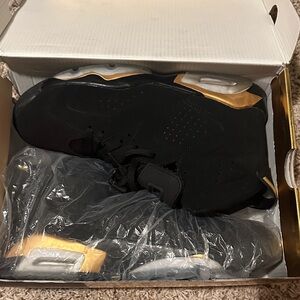 Black and Gold Mens Jordans